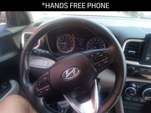 2022 Hyundai Venue SEL