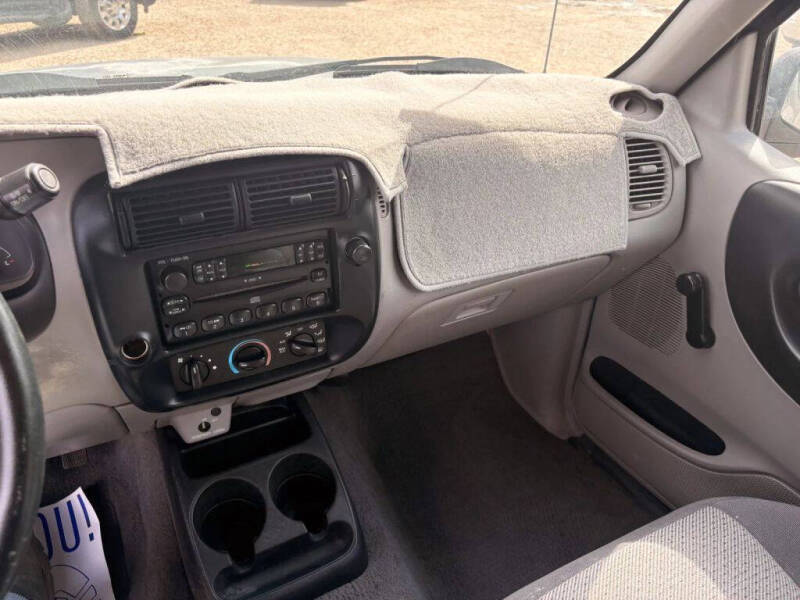 2000 Mazda B-Series