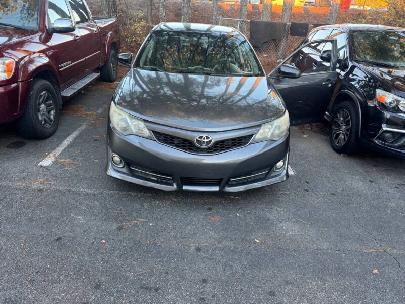 2014 Toyota Camry SE