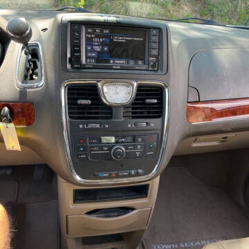2015 Chrysler Town and Country Touring