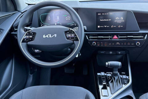 2026 Kia Niro LX