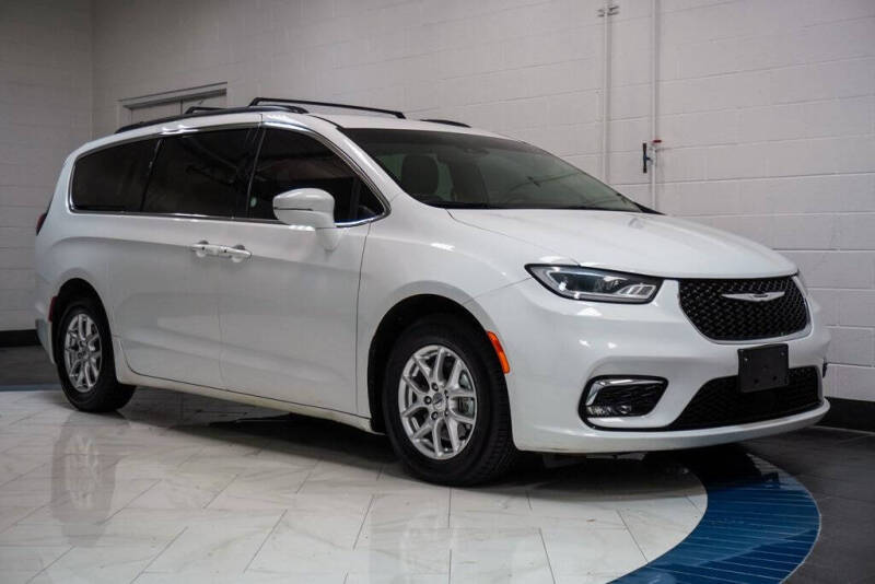 2022 Chrysler Pacifica Touring L