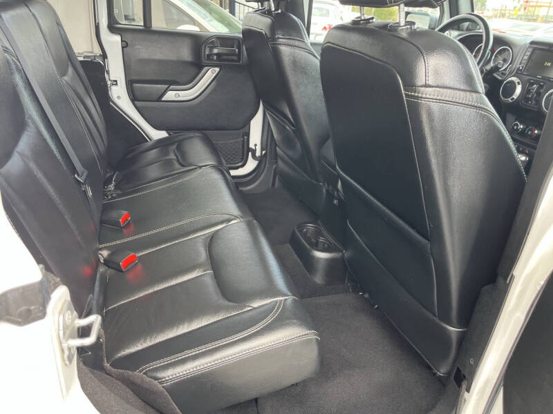 2014 Jeep Wrangler Unlimited Sahara