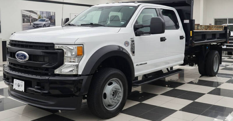 2022 Ford F-550 Super Duty Chassis Cab XL's photo