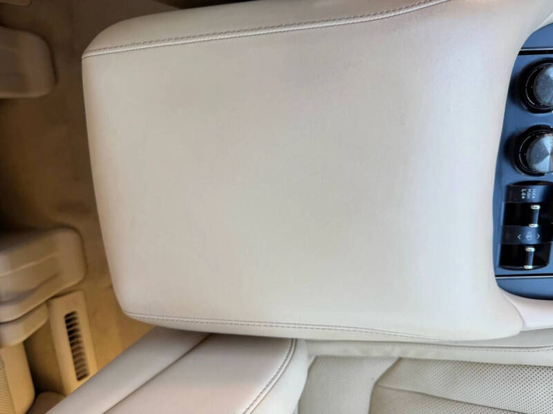 2020 Lexus LX 570 Two-Row