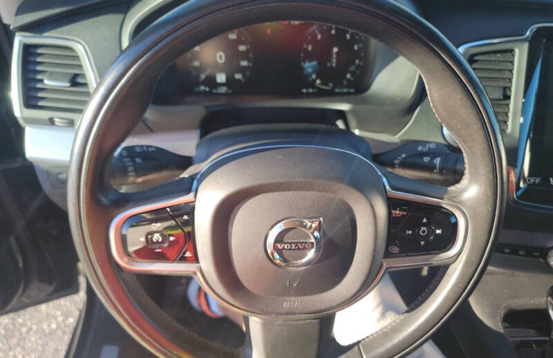 2018 Volvo XC90 T5 Momentum 7-Passenger