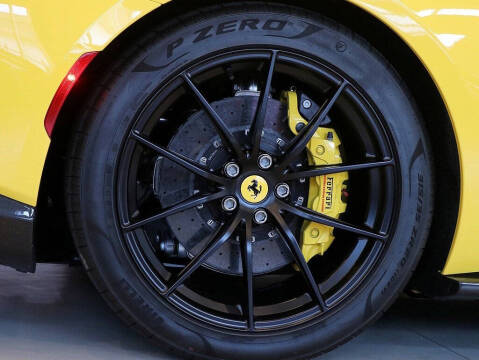 2021 Ferrari 812 GTS