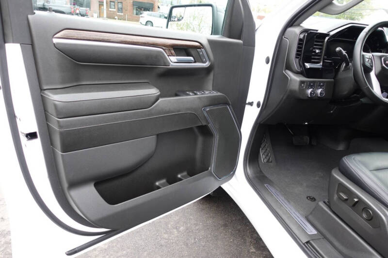 2023 GMC Sierra 1500 Elevation Standard