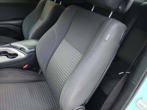 2019 Dodge Challenger SXT