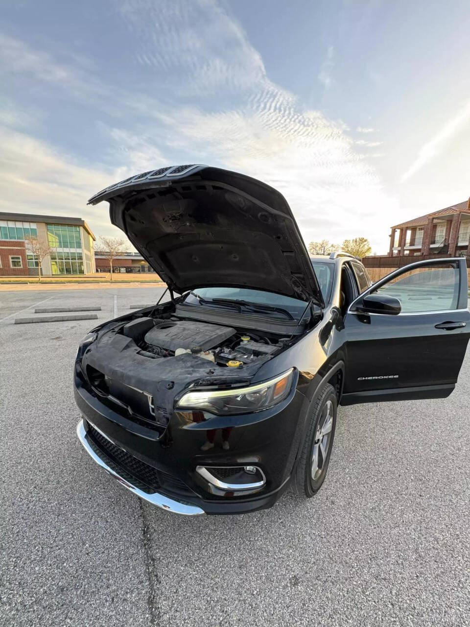 2020 Jeep Cherokee for sale at MOTOR VILLAGE LLC in Houston, TX