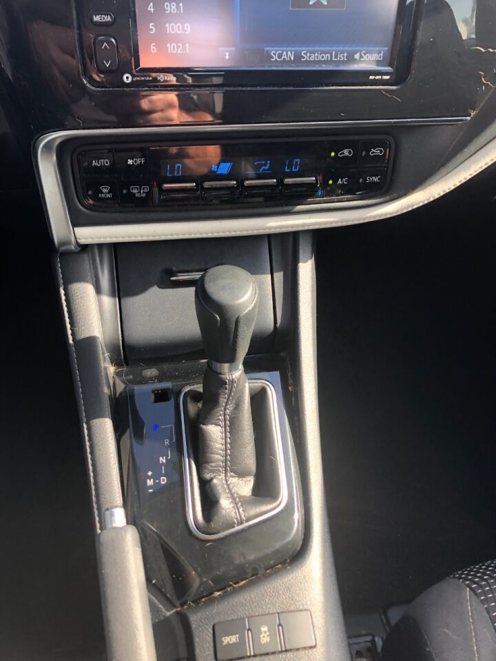 2017 TOYOTA COROLLA iM Hatchback - $14,500