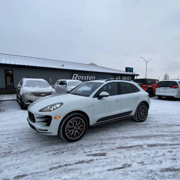 2016 Porsche Macan Turbo's photo