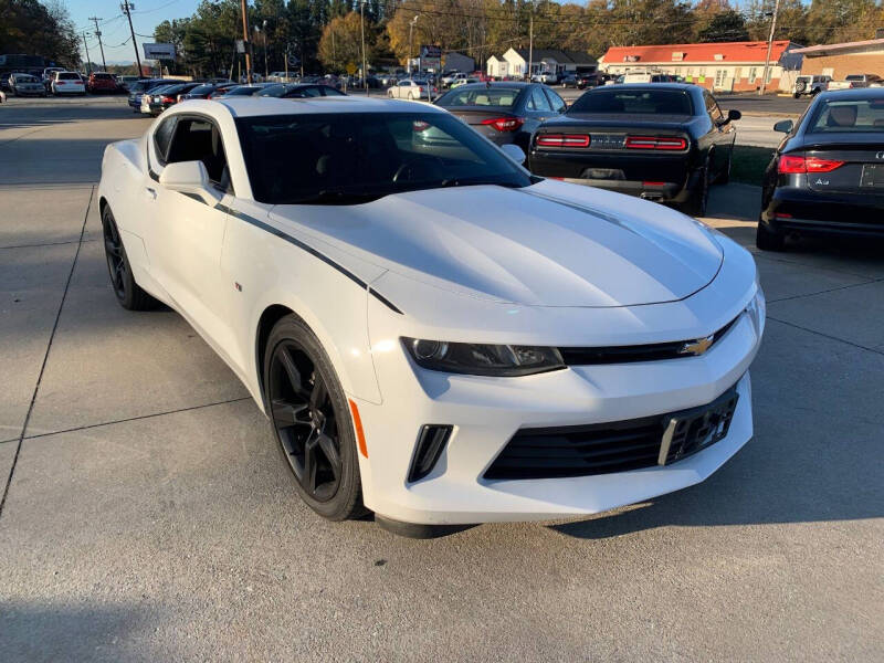 2016 Chevrolet Camaro 1LT photo 2