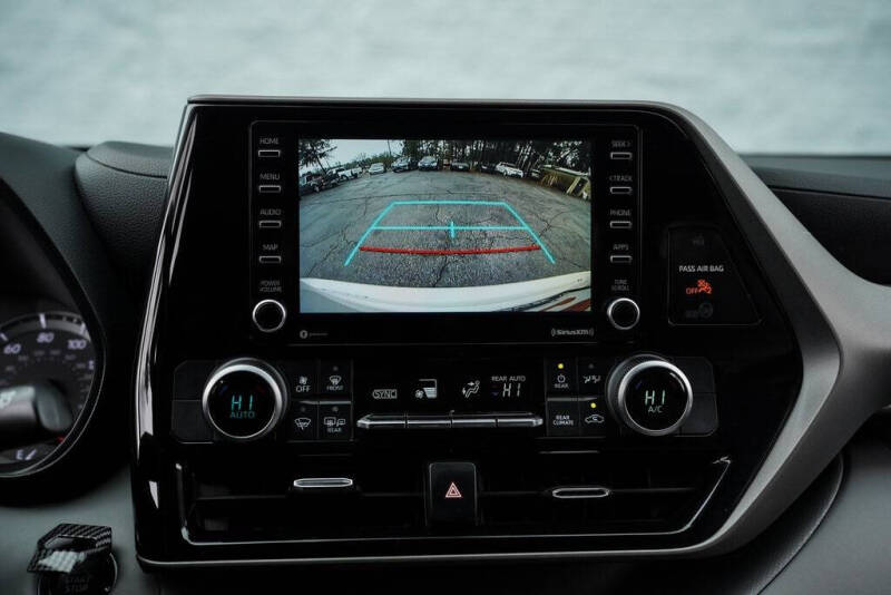 2021 Toyota Highlander L