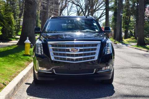 2019 Cadillac Escalade Luxury