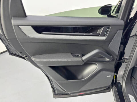 2024 Porsche Cayenne Coupe