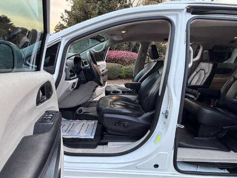 2020 Chrysler Pacifica Touring L