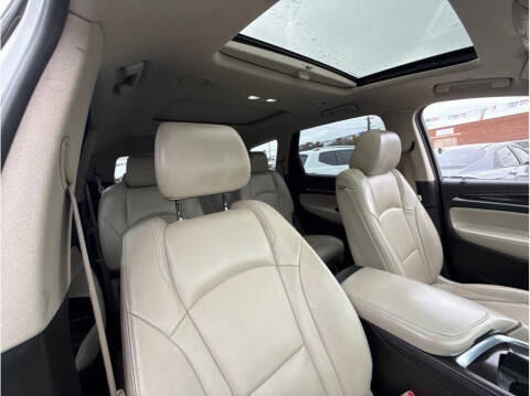 2020 Buick Enclave Essence