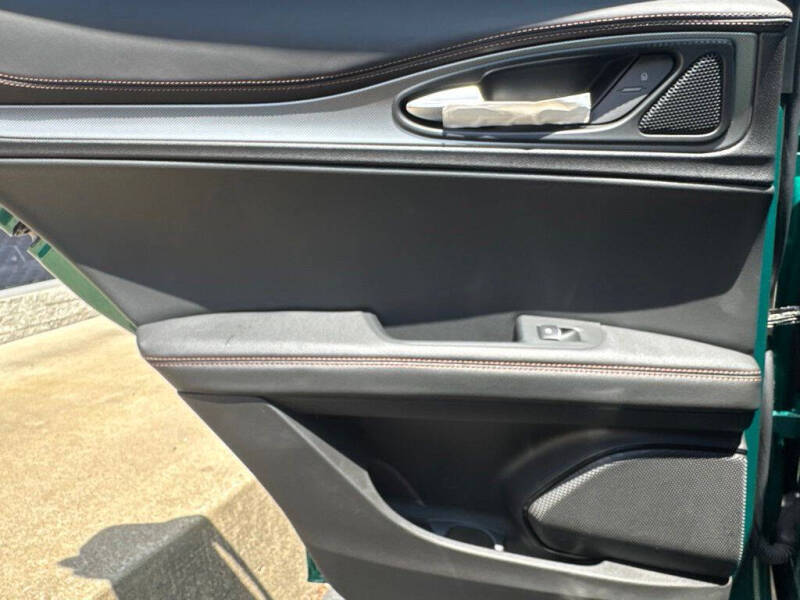 2025 Alfa Romeo Stelvio Intensa
