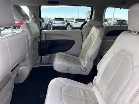 2021 Chrysler Pacifica Touring L