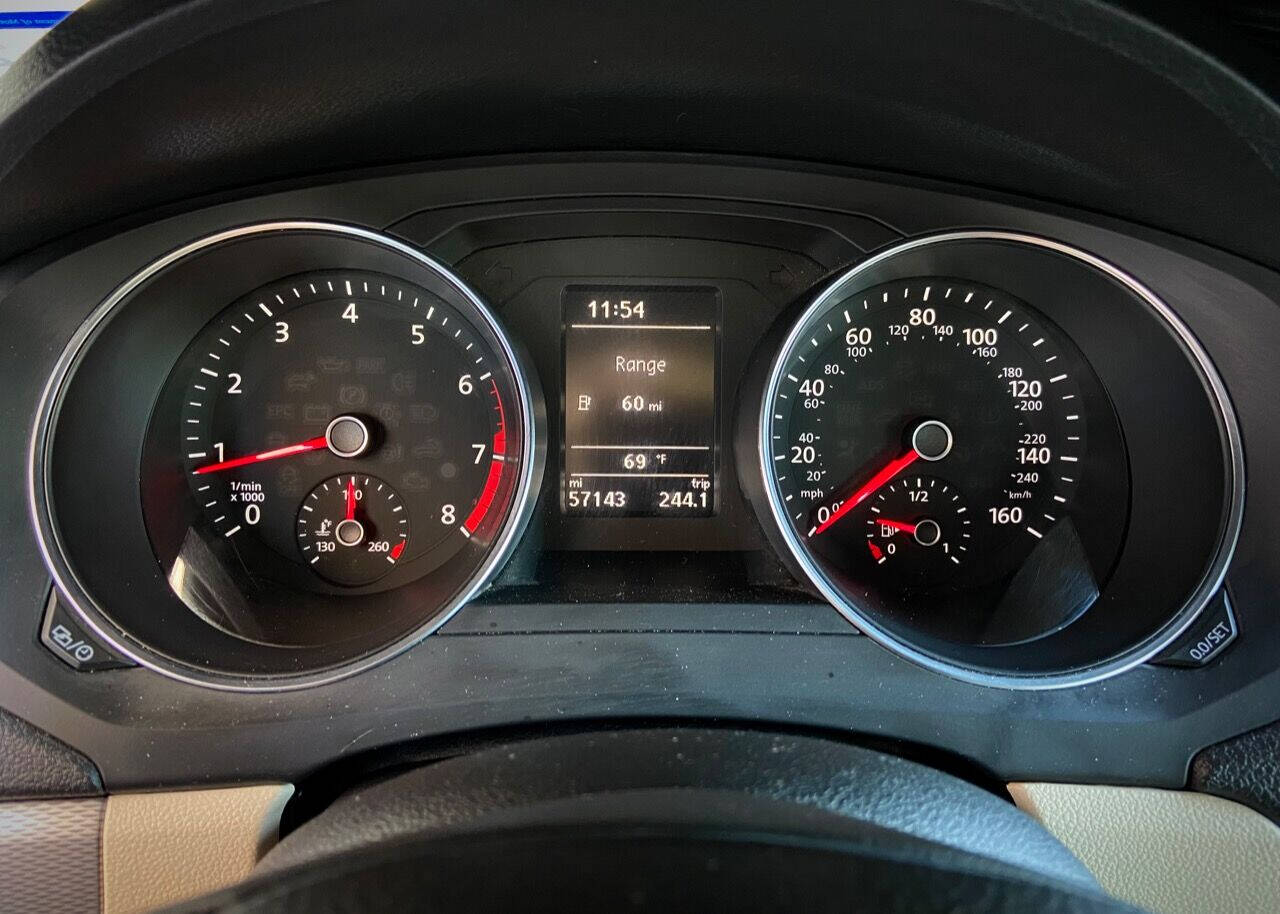 2017 Volkswagen Jetta 19