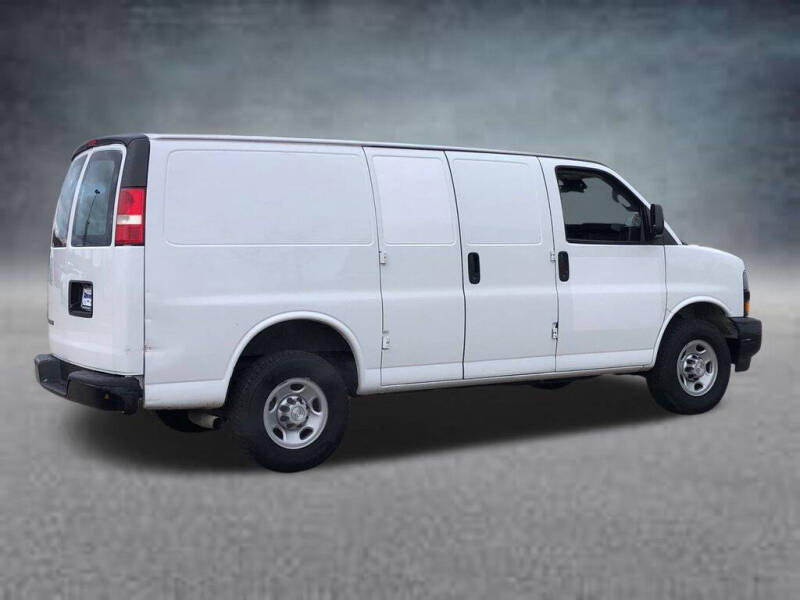 2019 Chevrolet Express 2500