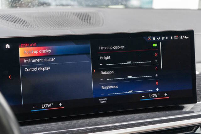 2023 BMW X7 28