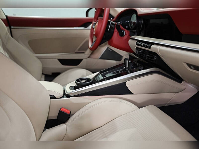 2021 Porsche 911 Targa 4S Heritage Design Edition