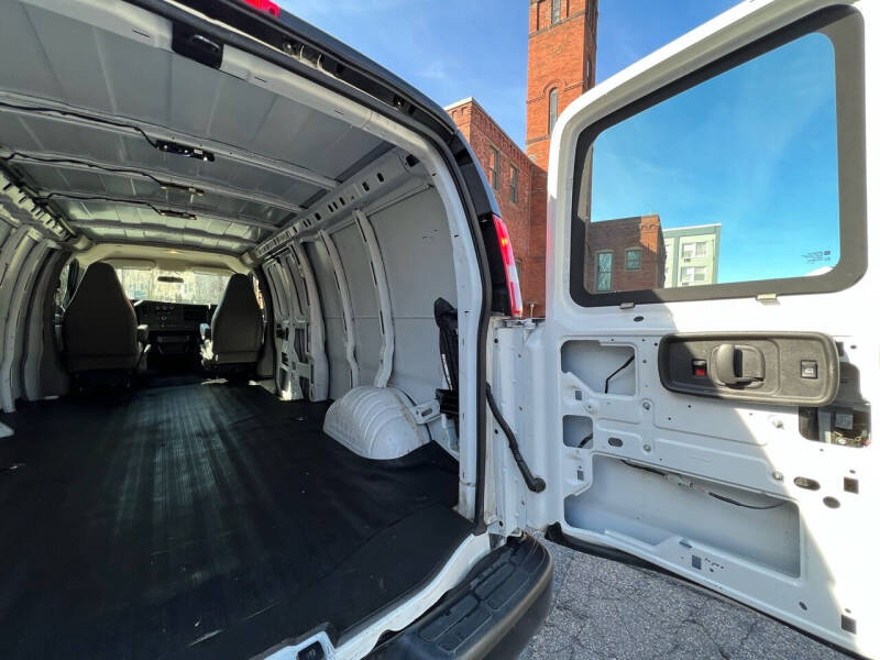 2020 Chevrolet Express 2500