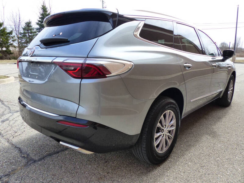 2023 Buick Enclave Essence