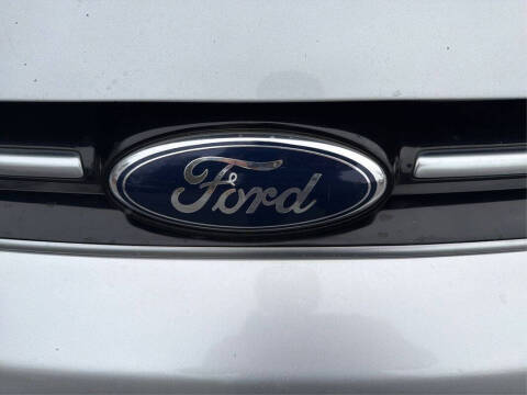 2015 Ford C-MAX Hybrid SE