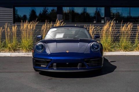 2024 Porsche 911 Carrera 4 GTS