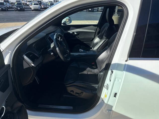 2019 Volvo XC90 T6 R-Design