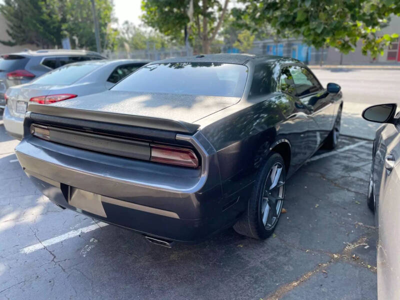 2014 Dodge Challenger