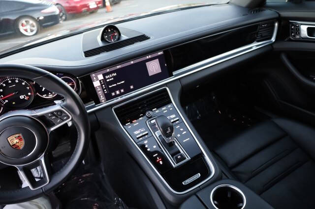 2019 Porsche Panamera