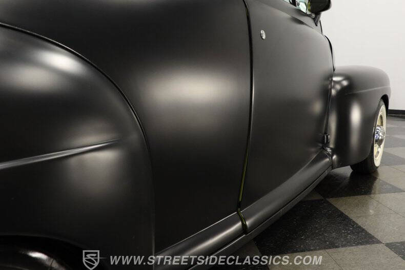 1946 Ford Deluxe
