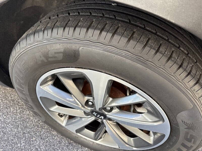 2019 Kia Sorento EX V6