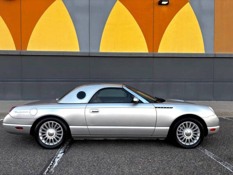 2004 Ford Thunderbird Deluxe