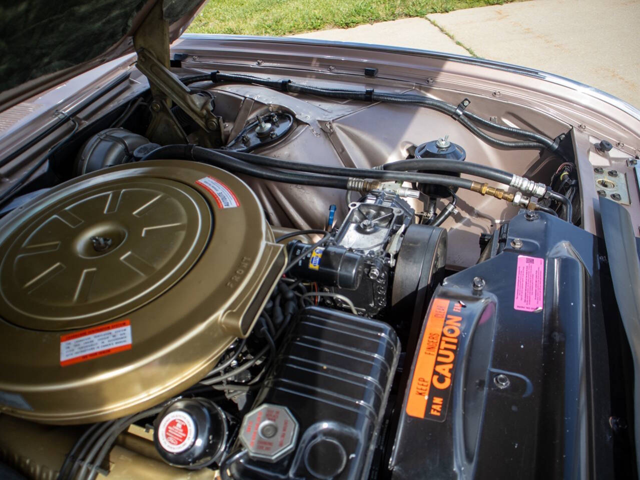 1963 Ford Thunderbird 84