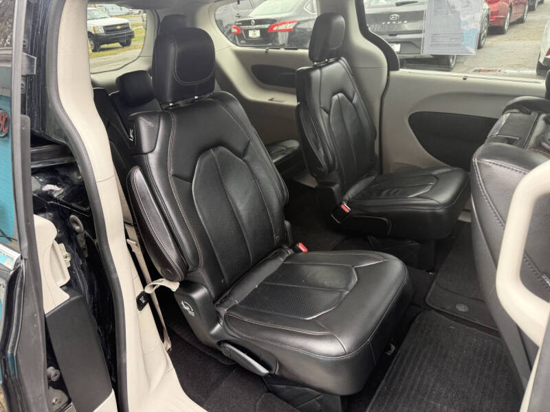 2018 Chrysler Pacifica Touring L Plus
