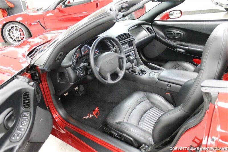 2004 Chevrolet Corvette 27