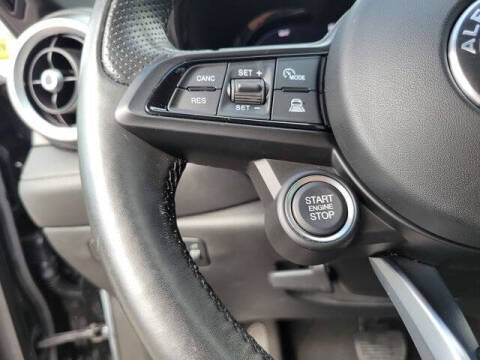 2024 Alfa Romeo Tonale Hybrid Ti