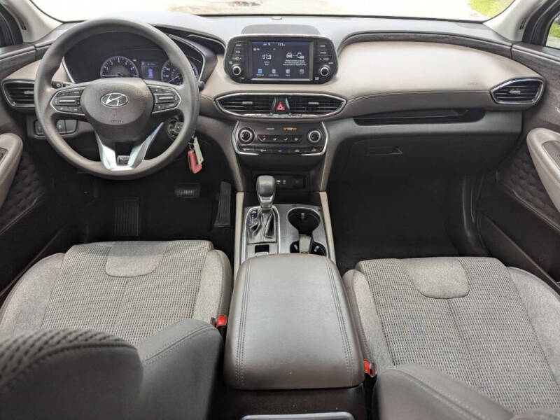 2020 Hyundai Santa Fe SE