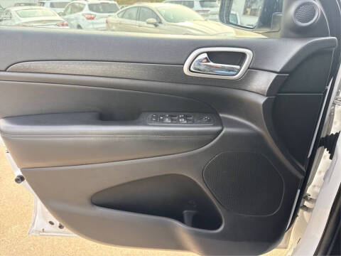 2018 Jeep Grand Cherokee Laredo