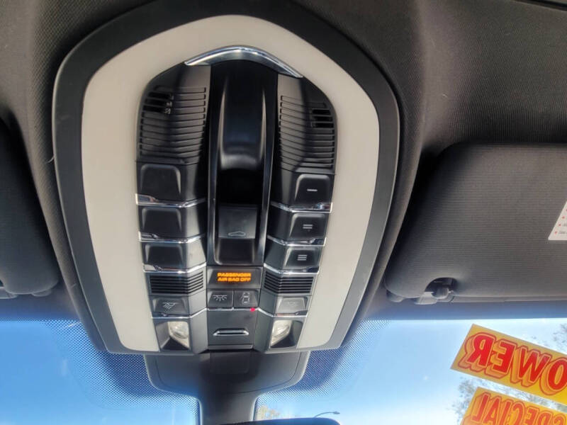 2011 Porsche Cayenne S