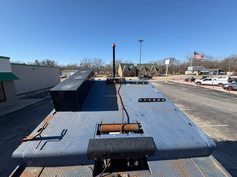 2017 Freightliner M2 112