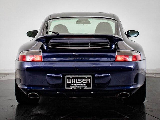 2003 Porsche 911 Carrera