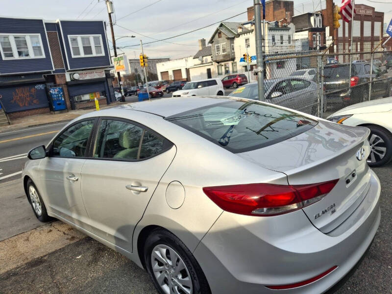 2018 Hyundai Elantra SE