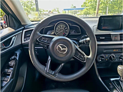2017 Mazda MAZDA3 Sport