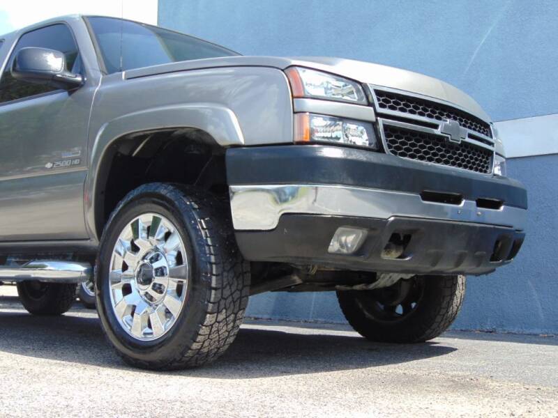 2007 Chevrolet Silverado 2500HD Classic for sale at Ratchet Motorsports in Gibsonton FL
